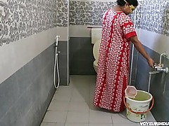 Unskilful Indian cougar pissing
